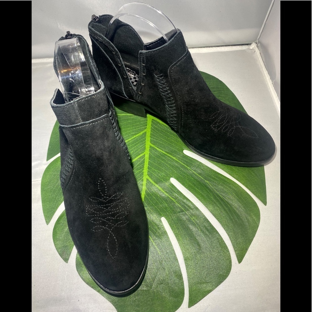 VINCE CAMUTO VC PRESITA BLACK SUEDE‎ BOOTIE​​​​​ - Picture 2 of 9